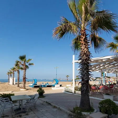 1 Bedroom With Sea View Balcony In Appartement Durrës