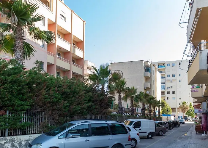 1 Bedroom With Sea View Balcony In *