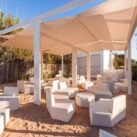 شقة 1 Bedroom With Sea View Balcony In *