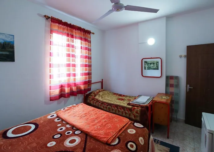 Apartment 1 Bedroom With Sea View Balcony In