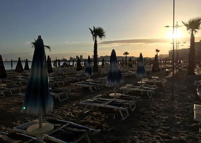 1 Bedroom With Sea View Balcony In Apartment *